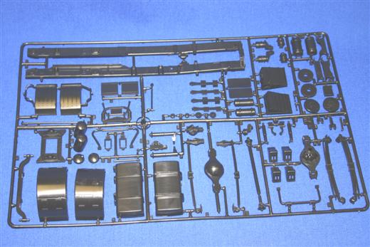 Italeri - Volvo FH12 XL70 „Spraycan Power“