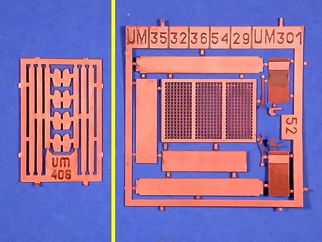 NEU - PE-Platine E (l.) für die Raketenbewaffnung und die bereits Bekannte für die Fahrzeugwanne