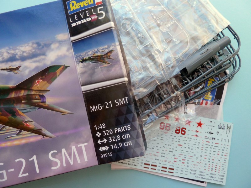 Revell - MiG-21 SMT