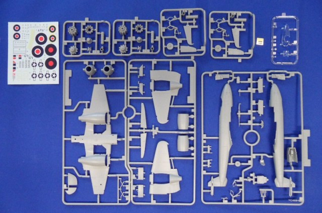 Cyber Hobby - Gloster Meteor F.1