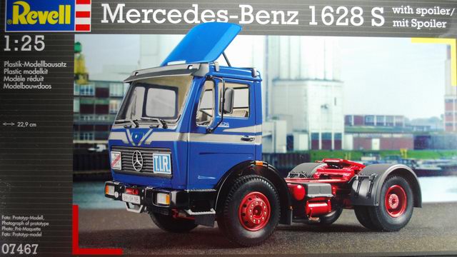 Revell - Mercedes-Benz 1628 S with spoiler