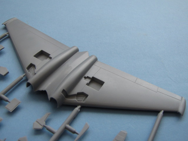 RS Models - XP-79B Flying Ram