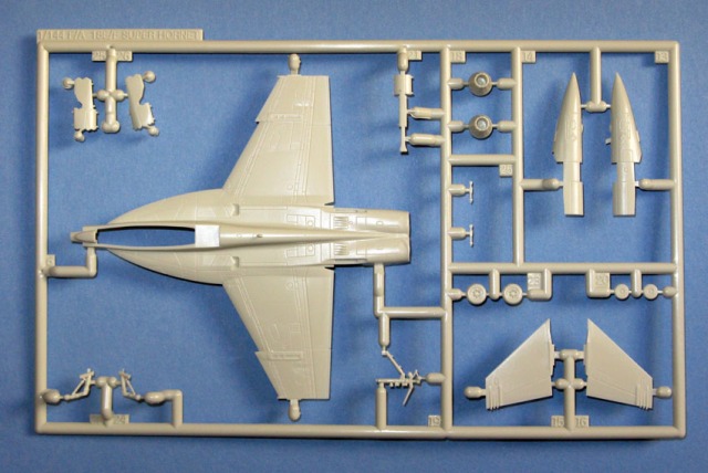 Revell - F/A-18 E Super Hornet