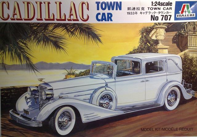 Italeri - Cadillac Town Car