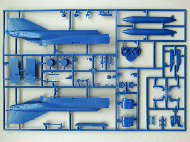 Hintere Rumpfhälften, Cochpitteile und Centerlinetank