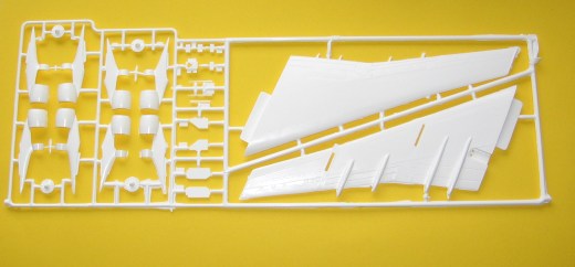 Revell - Boeing 747 Cutaway Display Plane