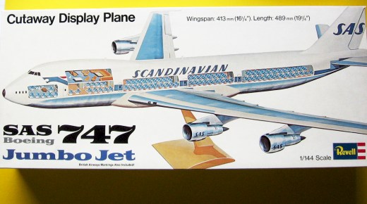 Revell - Boeing 747 Cutaway Display Plane