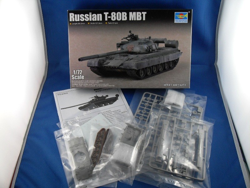 Russian T 80b Mbt Trumpeter Nr 07144 Modellversium Kit Ecke