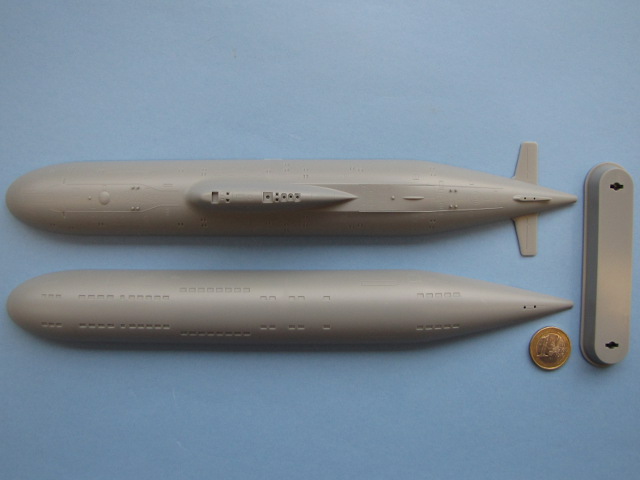 HobbyBoss - Russian Navy Akula Class Attack Submarine