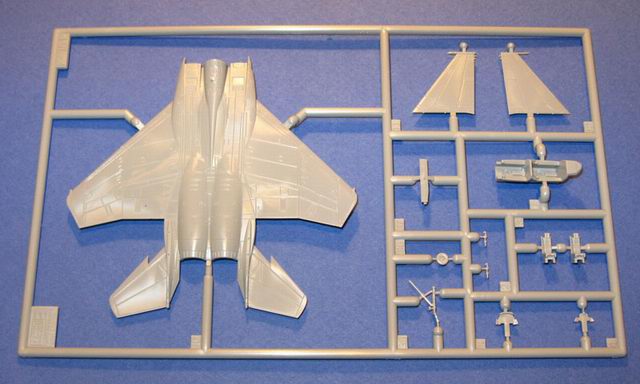 Revell - F-15 E Strike Eagle