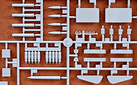 Trumpeter - German 12,8 cm Selbstfahrlafette L/61 "Sturer Emil"