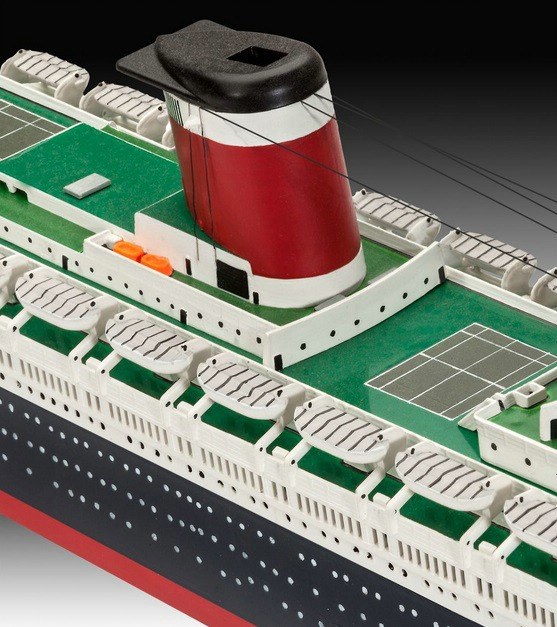 Revell - SS United States