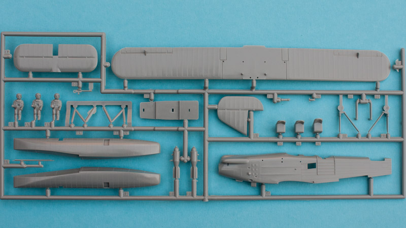 Hasegawa - Kawanishi E7K1 Type 94 Model 1 "Kamoi" /w Catapult