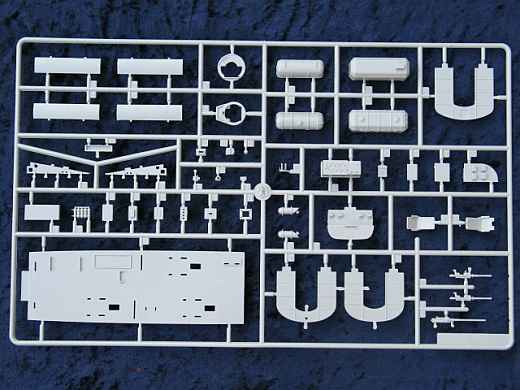 Flugdeck, Spanten, an so ziemlich alles hat Trumpeter gedacht.