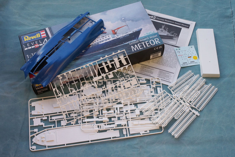 Revell - German Research Vessel Meteor