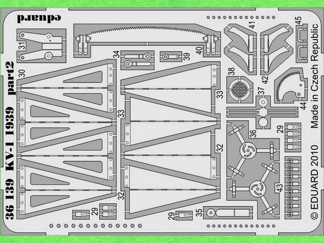 Platine 2 - die Halterungen für die Kettenabdeckungen nebst Säge und Kleinteilen