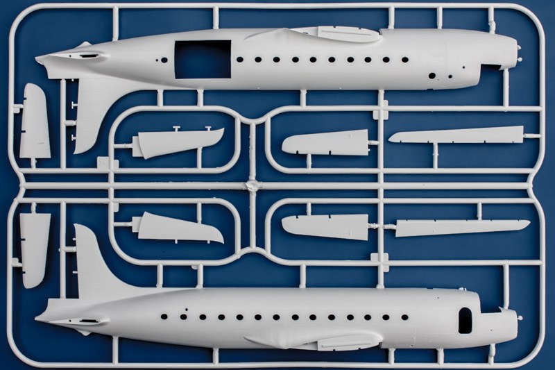 Revell - DC-4 Balair / Iceland Airways