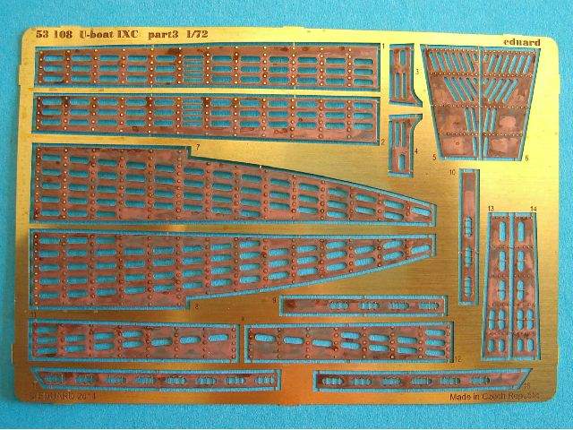 Die 92 X 134 mm große Platine mit 16 Teilen