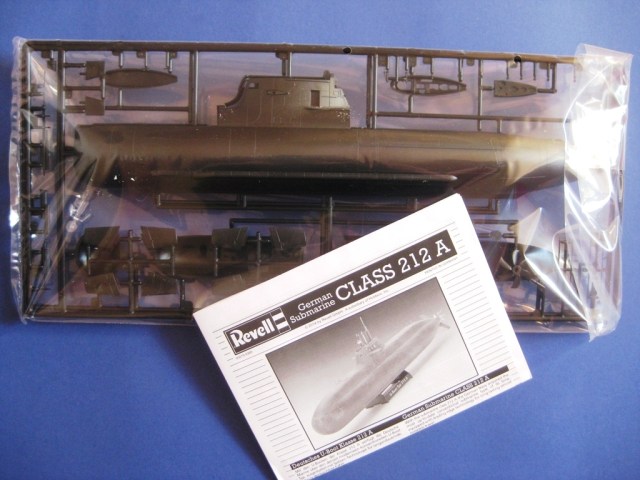 Revell - Deutsches U-Boot Class 212 A