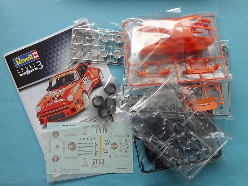 Revell - Porsche 934 RSR "Jägermeister"