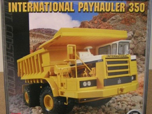 AMT/Ertl - International Payhauler 350