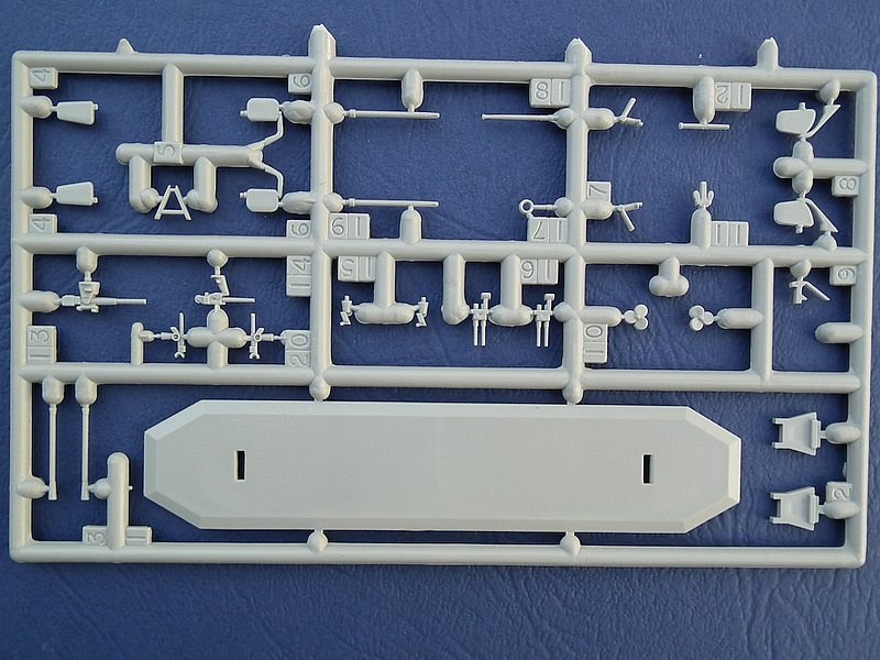 Mirage Hobby - U-511 typ U-IX B Turm I + WG42