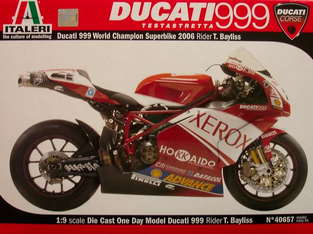 Italeri - Ducati 999