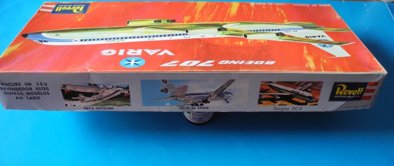 exotische Nostalgie an den Seiten der Box