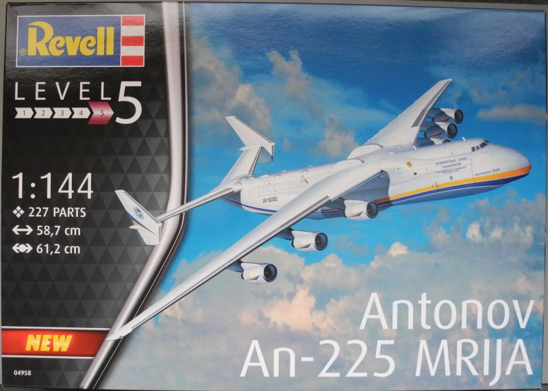 Revell - Antonov An-225 