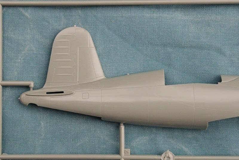 Academy - F4U-1D Corsair