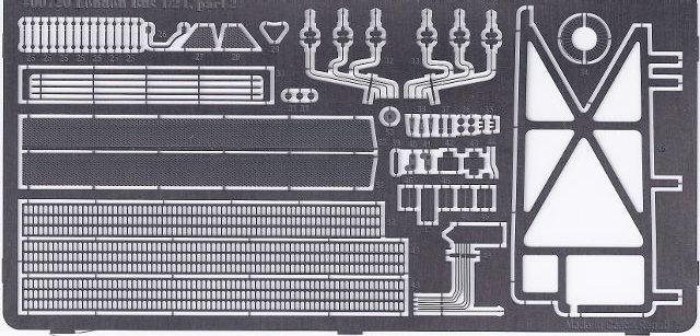 Die zweite Platine mit zahlreichen Kleinteilen