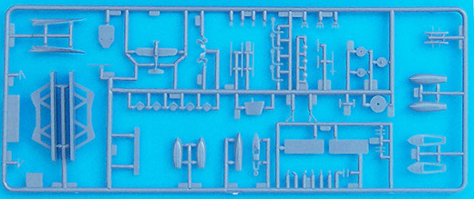 Scheinwerfer, Beiboote, das Bordflugzeug, weitere Details