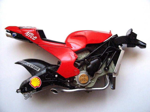 Italeri - DUCATI Desmosedici Moto GP 2007