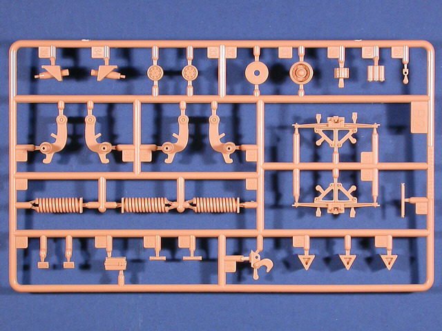 Spritzling B2 (4x vorhanden) mit Fahrwerks-Einzelteilen
