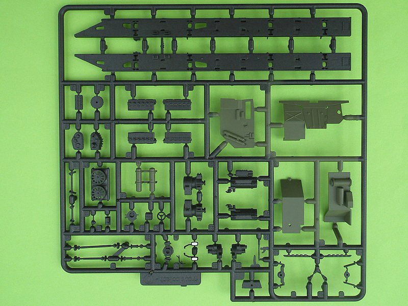 Modelcollect - Russian A-222 130mm Coastal Defense Gun "Bereg"