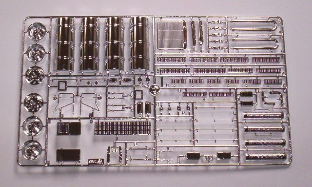 Italeri - Freightliner FLD120 Fireball