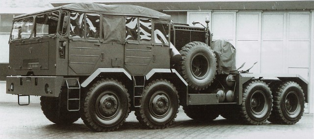  - Schwerlasttransporter der Bundeswehr