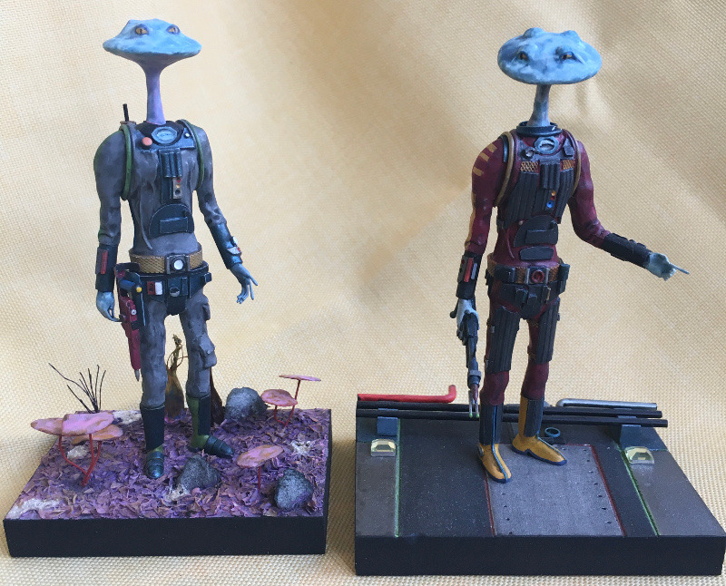 Figuren aus der Perry Rhodan Serie „Blues“ in 1:20